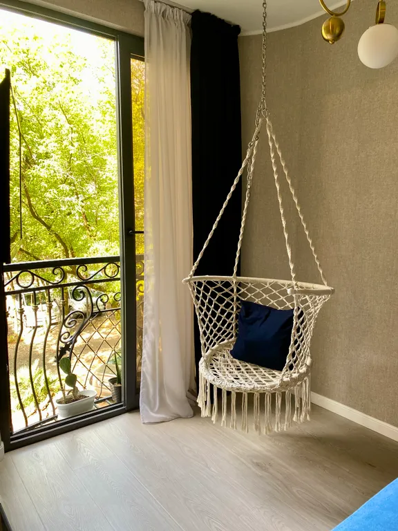 Дизайнерская квартира в самом сердце Сухума