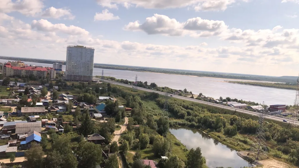 Большая студия с видом на Обь