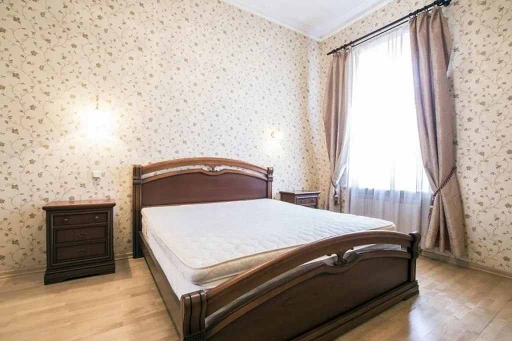 Avrora 3br apartment