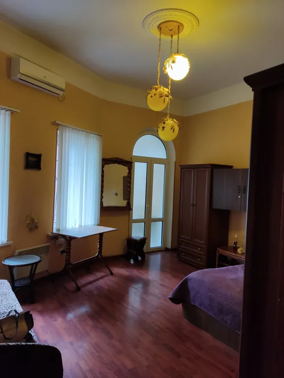 Апартаменты на набережной Ялты