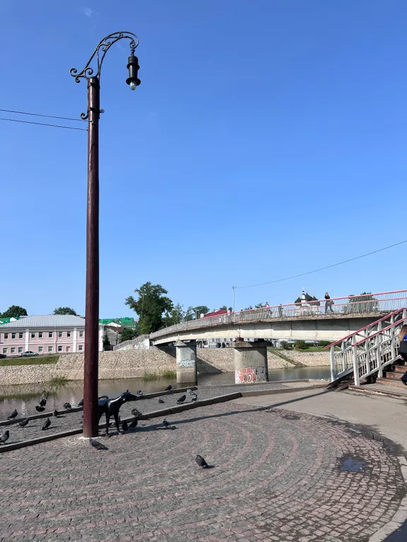 Апартамент чисто функционально пешком до Центра