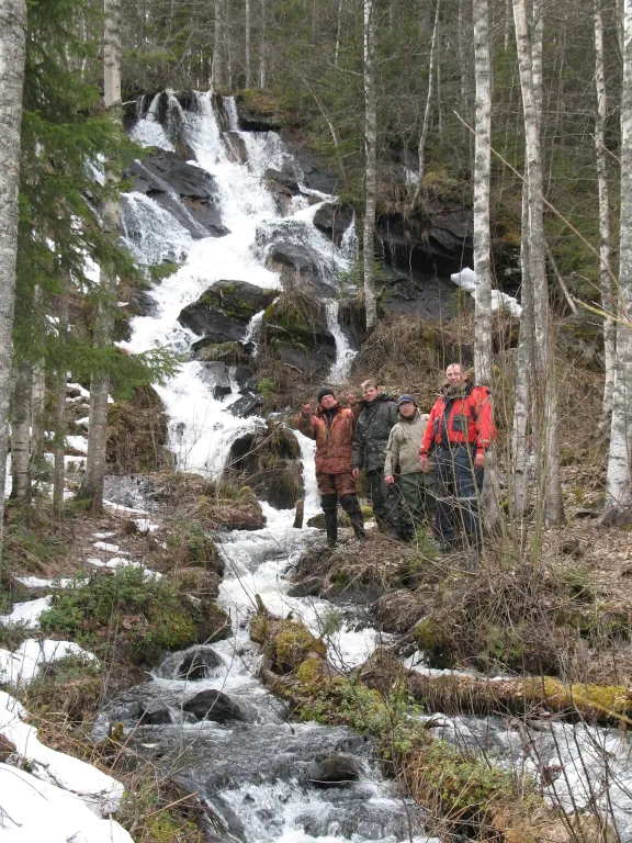 Коттедж Хонга ранда у озера с пляжем