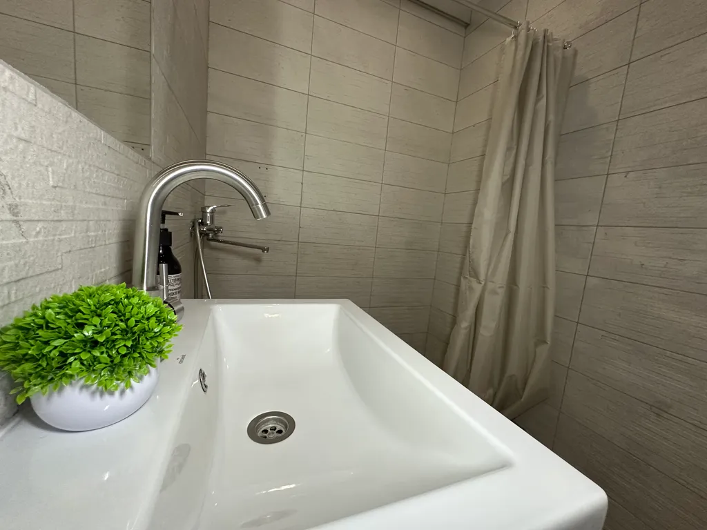 Двухэтажные апартаменты с балконом Столица 2313