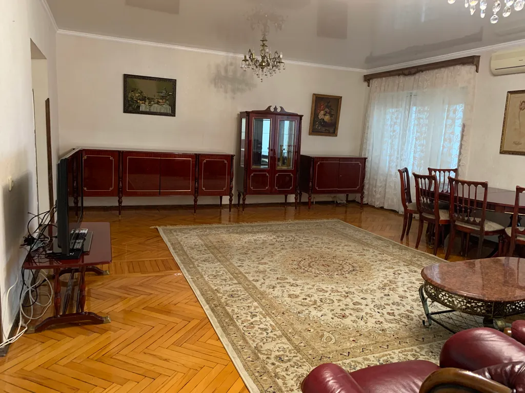 Квартира с видом на горы и море