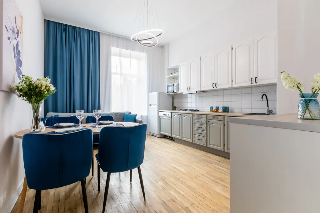 Видовая с балконом, 3 спальни