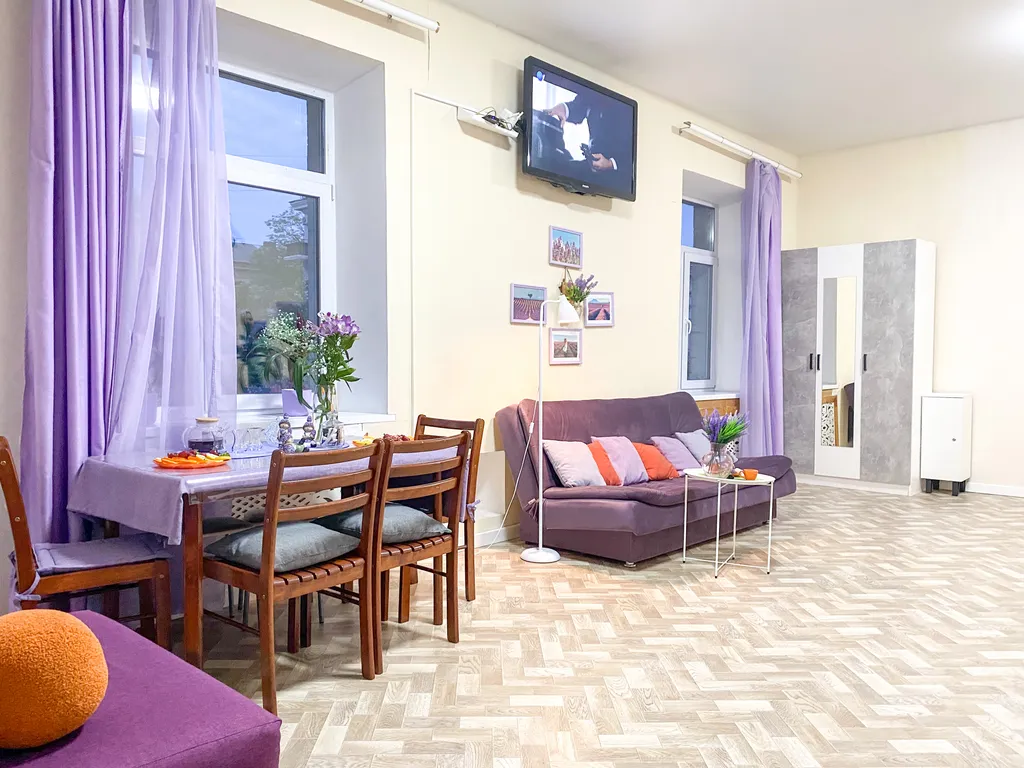 Квартира Квартира Счастье жить в центре Севастополя в самой лавандовой квартире — Севастополь