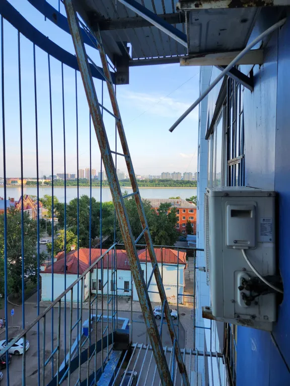 Однокомнатная квартира на набережной реки Амур