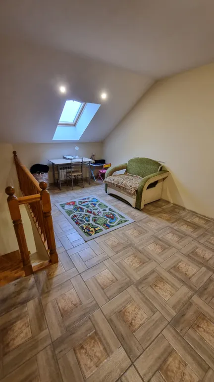 Домик рядом с центром города