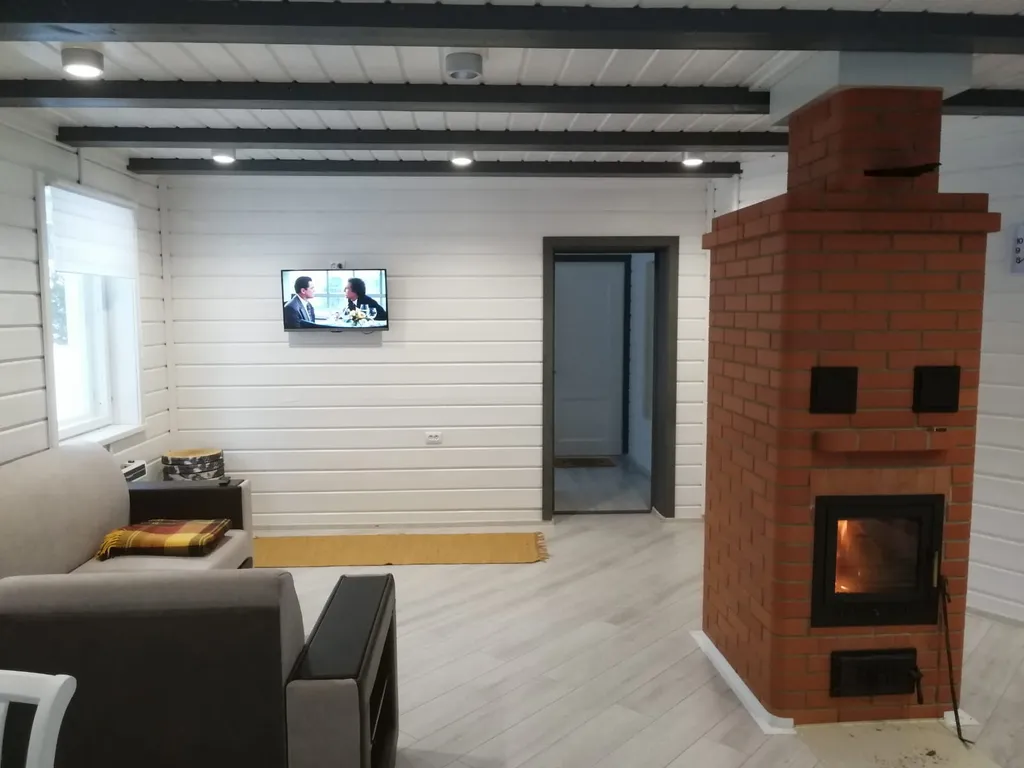 Уютный дом на берегу речки, в финском стиле