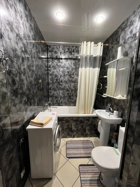 Комфортабельная студия в центре левого берега