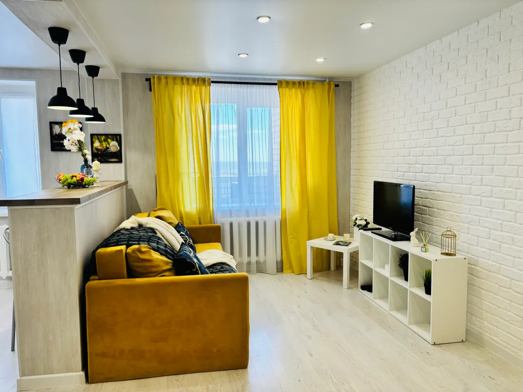 Светлая студия