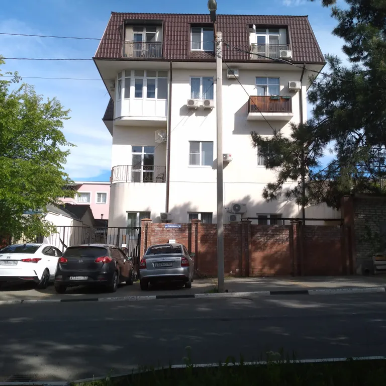 Уютная квартира в центре города с видом на море