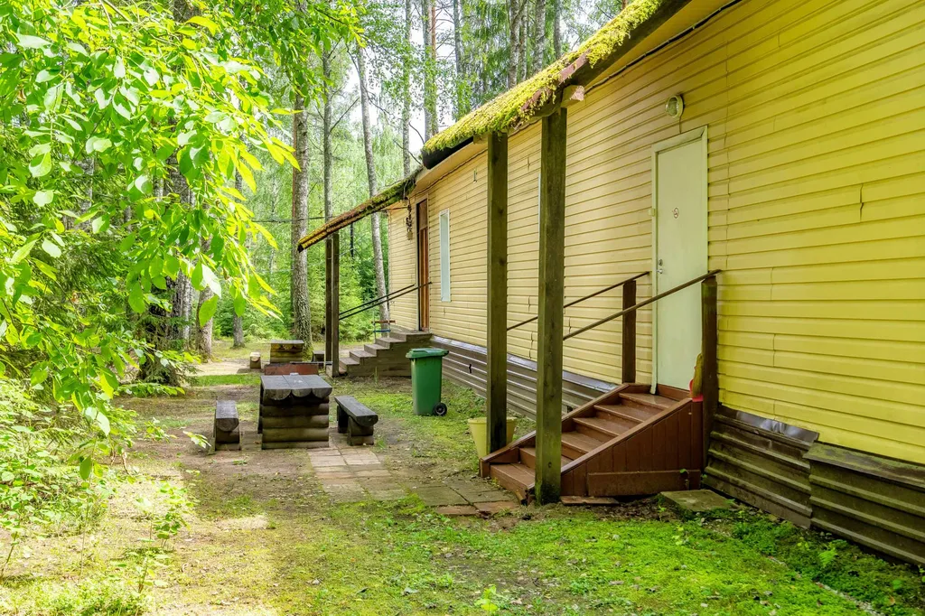 Коттедж 1-комнатный Дом — Луга