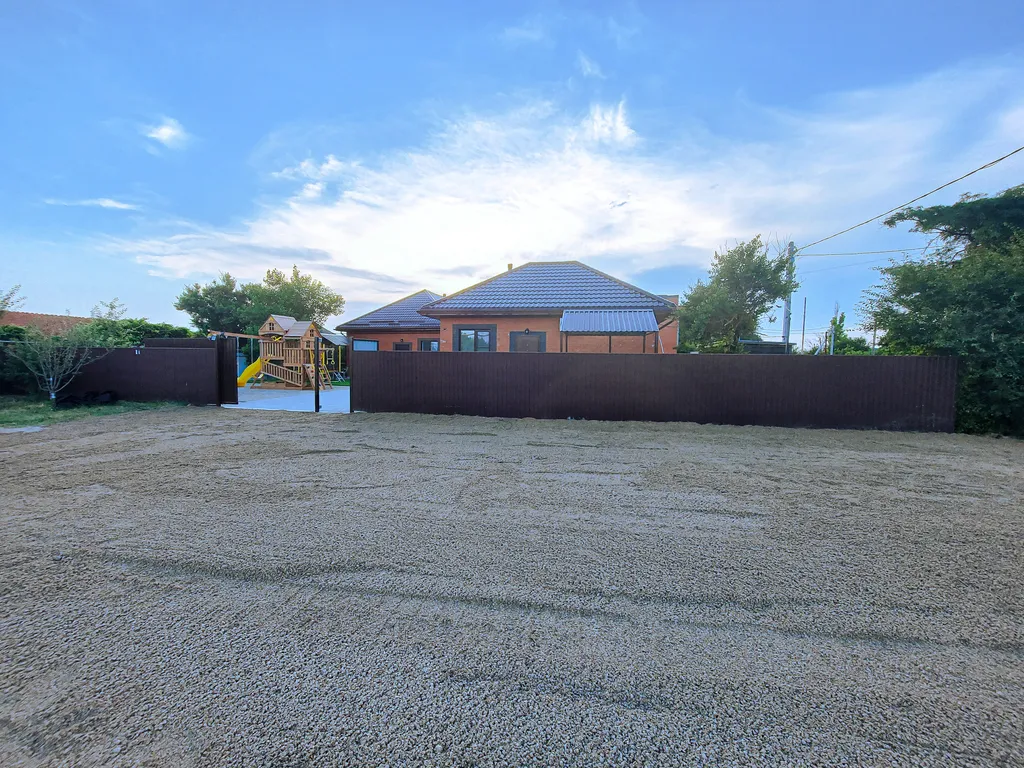 Дом на берегу Азовского моря