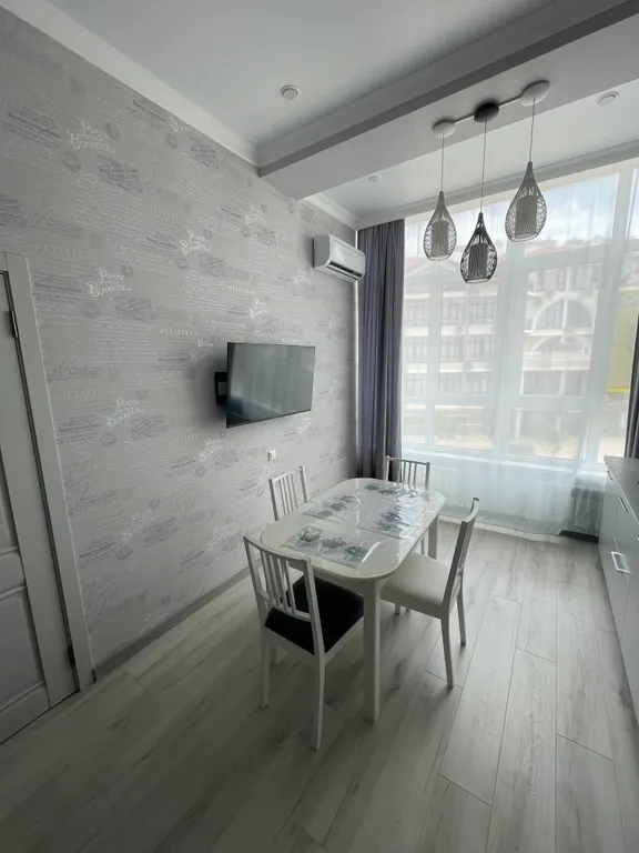 Просторная квартира в Геленджике. Море и солнце ждут!