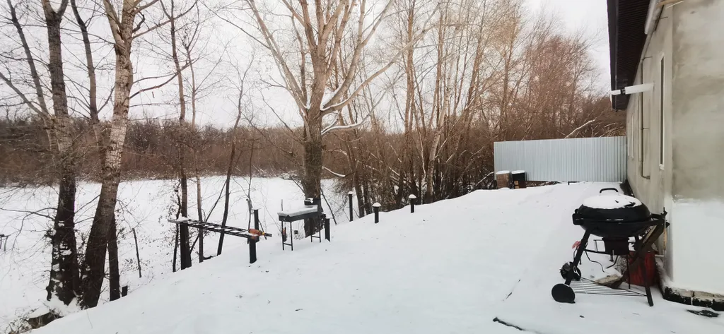 Гостевой дом у озера и леса для компании