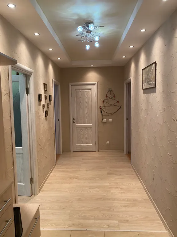 Квартира Трёхкомнатная квартира — Калининград