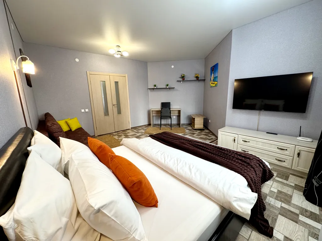 Квартира Квартира с новым современным ремонтом недалеко от ТРЦ Планета — Красноярск