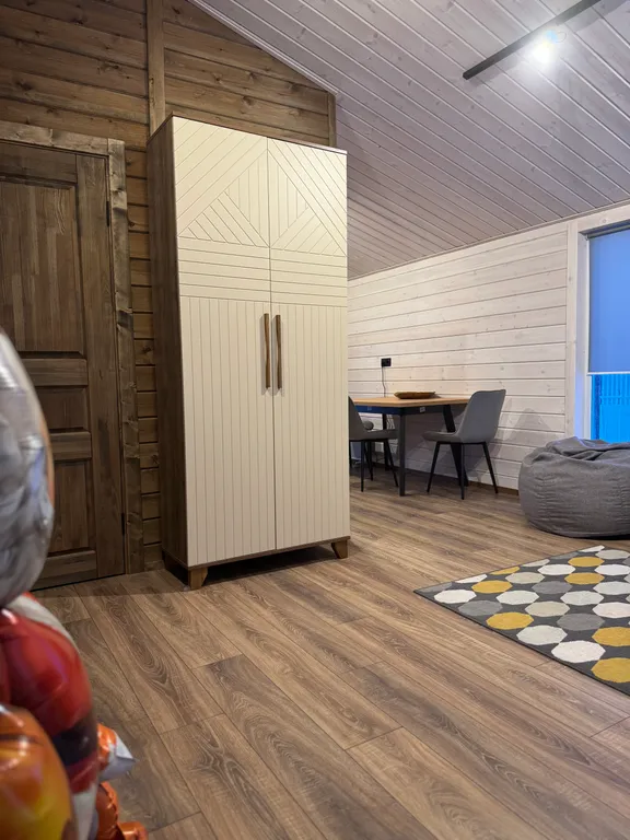 Коттедж Домик на поляне — Светлое