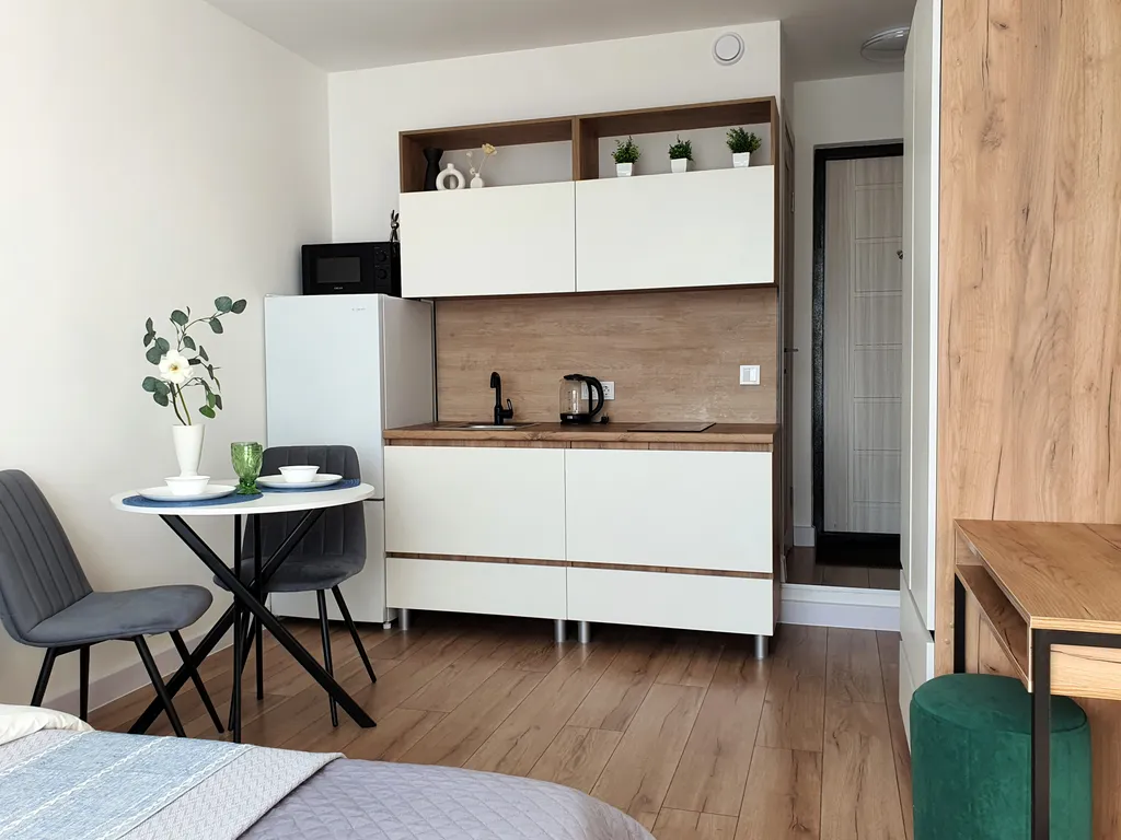 LanaRoom Новая студия с широкой кроватью