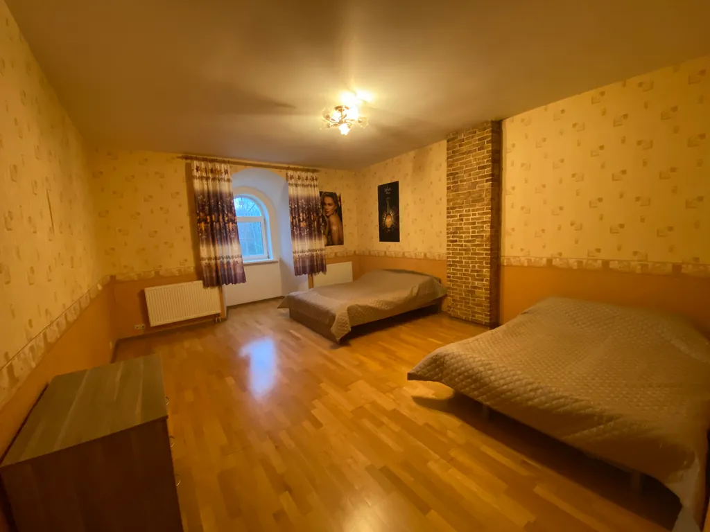 6-комнатный Дом