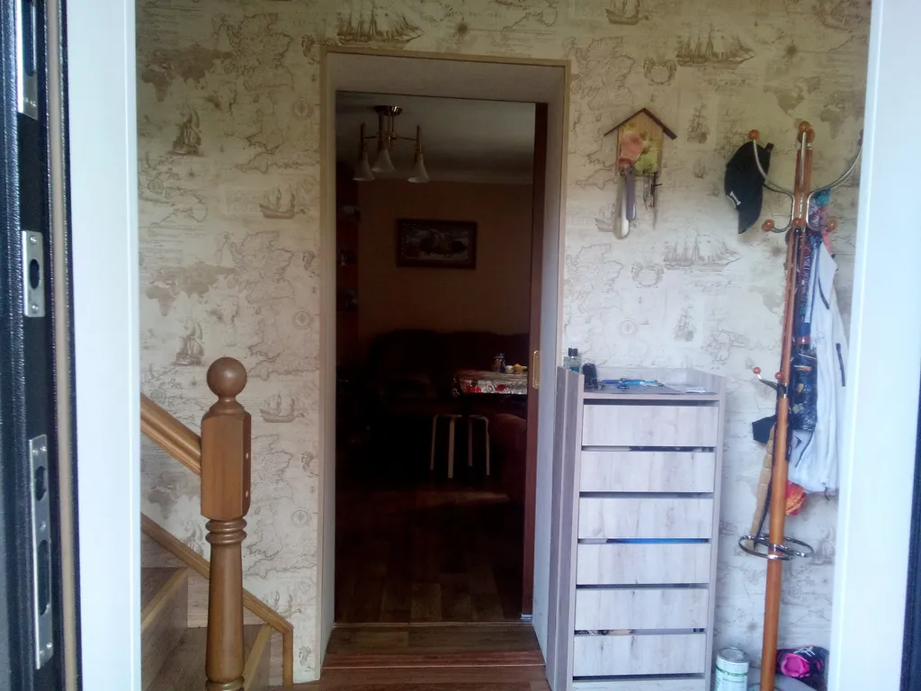 Комната в доме у входа в парк