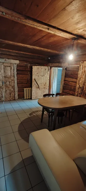 Дом на берегу реки