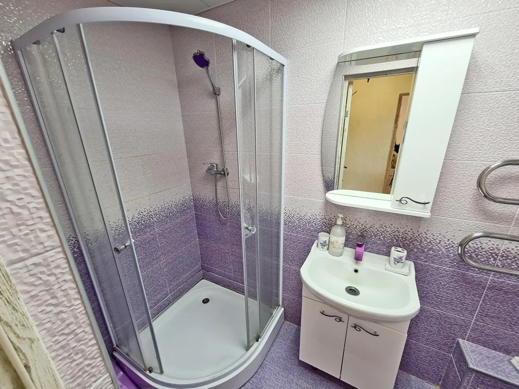 Коттеджу моря: костровая чаша камин детская территория бассейн баттут.