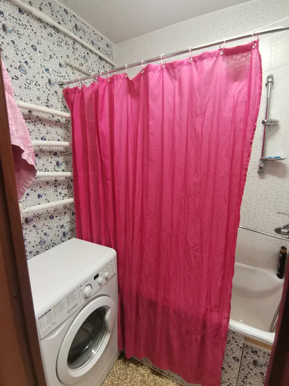 Уютная, чистая квартира с кондиционером в хорошем районе города