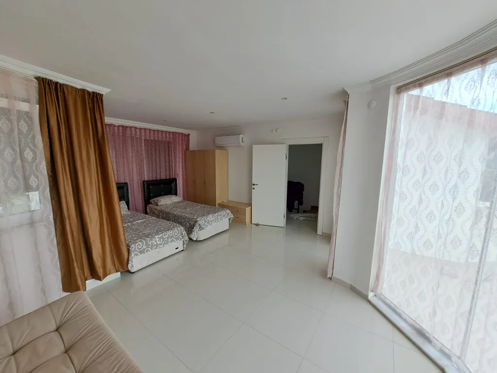 Частная вилла с собственным бассейном