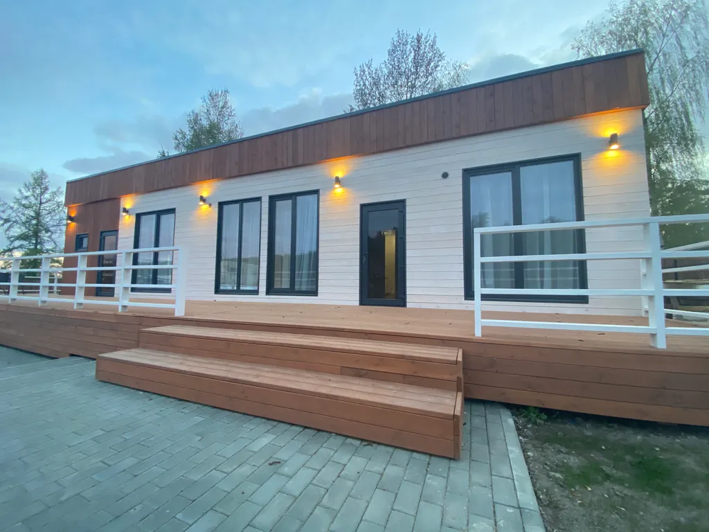 Дом с бассейном