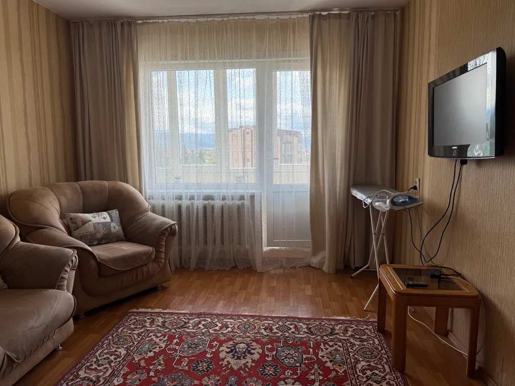 Квартира с видом на горы в центре