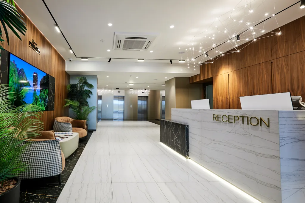 Апартаменты с видом на бассейн 615