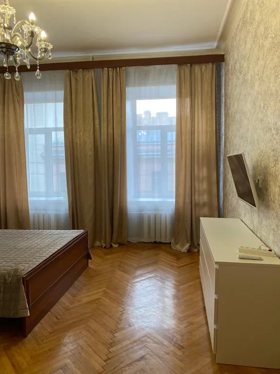 Квартира Большая 3-комнатная квартира в самом центре — Санкт-Петербург