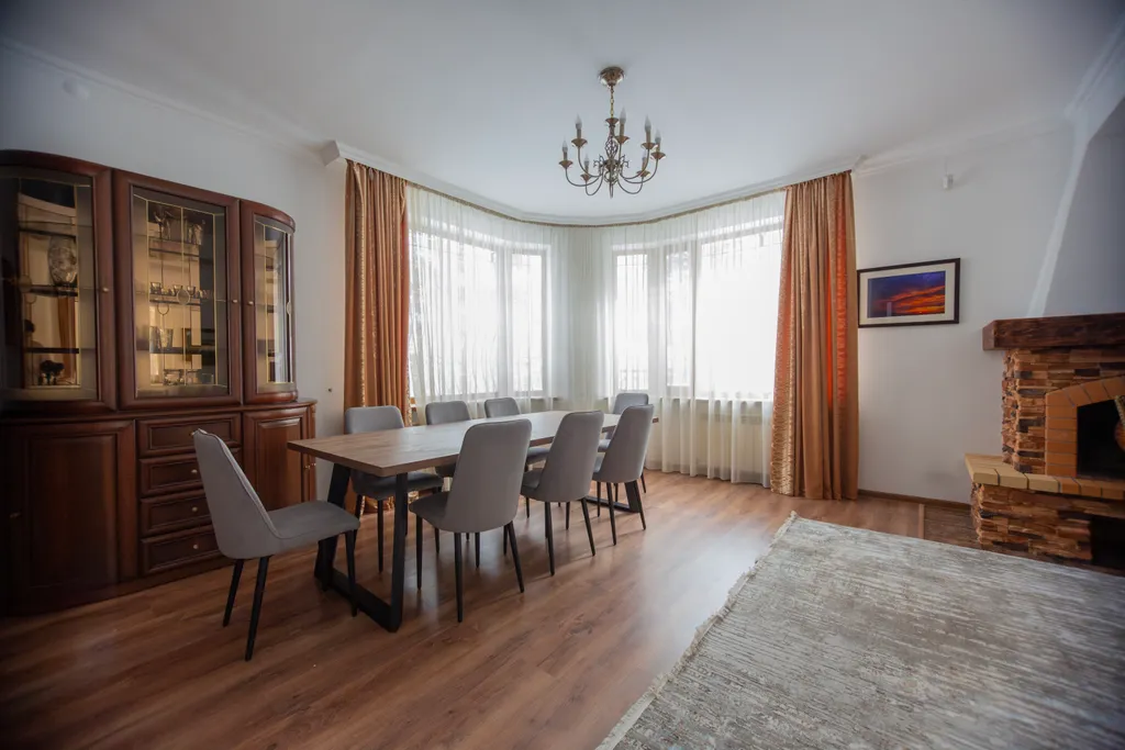 Уютный коттедж на берегу озера