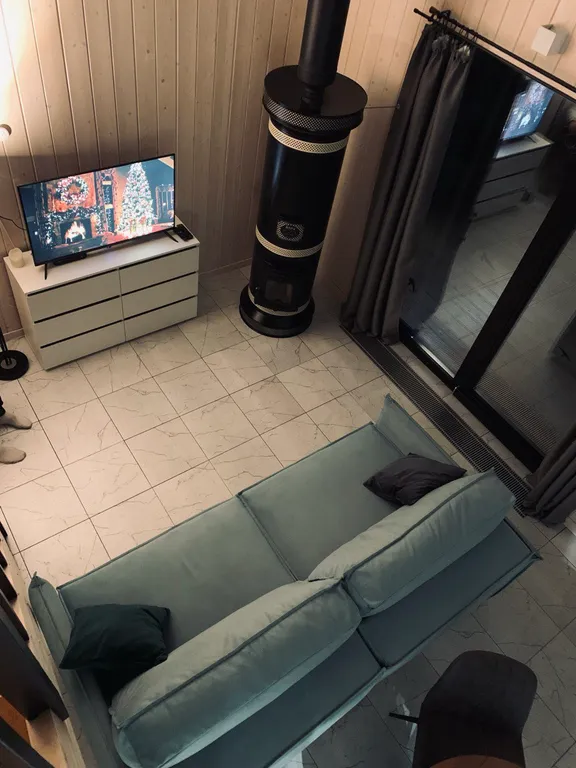 Барни с видом на лес с сауной