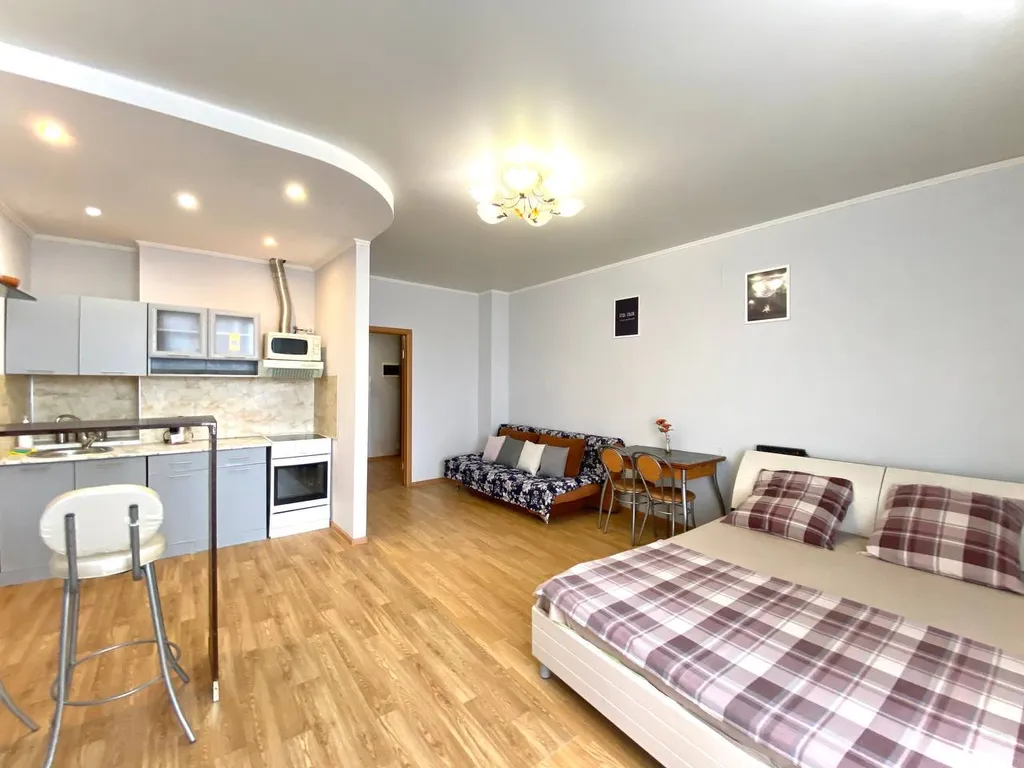 Квартира Уютная светлая студия в центре — Тюмень