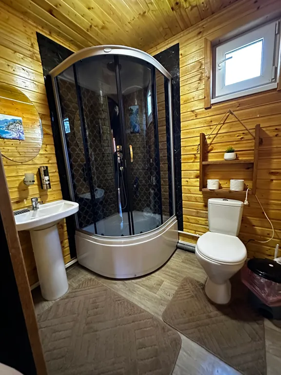 Уютный коттедж с видом на горы