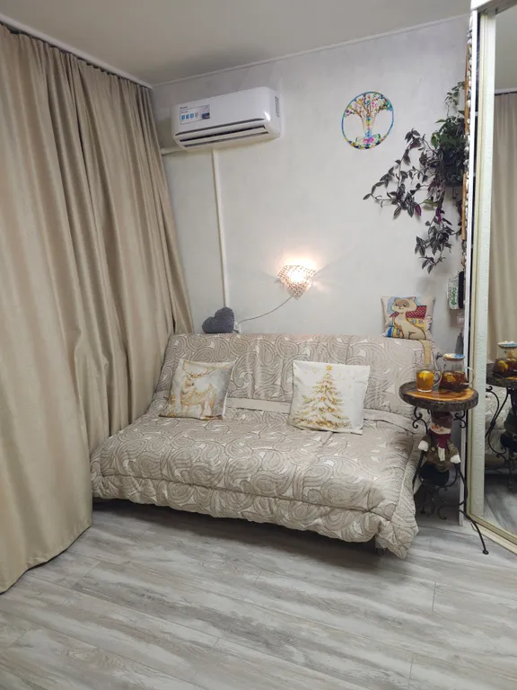 Студия почти в центре, рядом с Золотым мостом, Китайским консульством, фуникулером