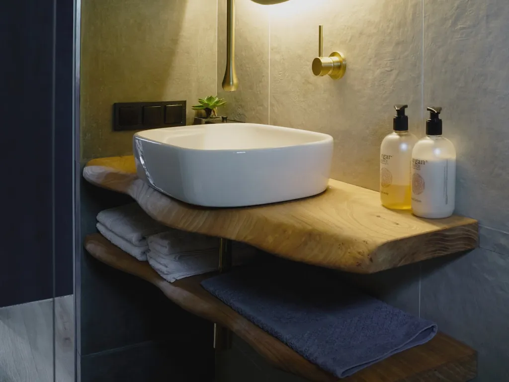 Апартаменты с панорамными окнами с видом на реку Вуокса