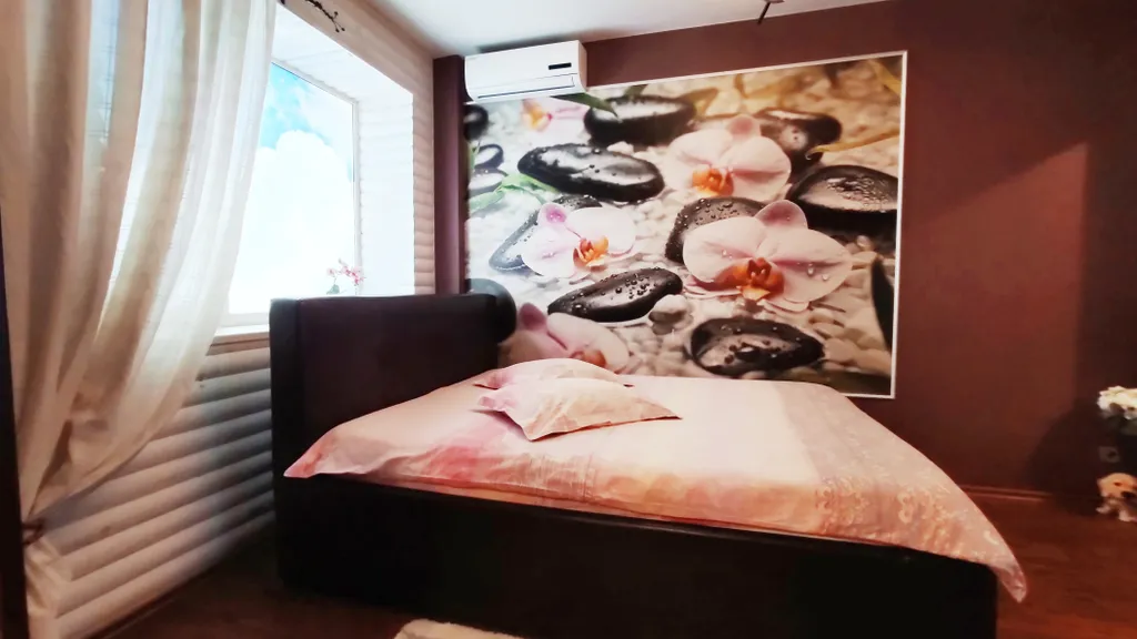 Квартира с большой круглой джакузи для двоих