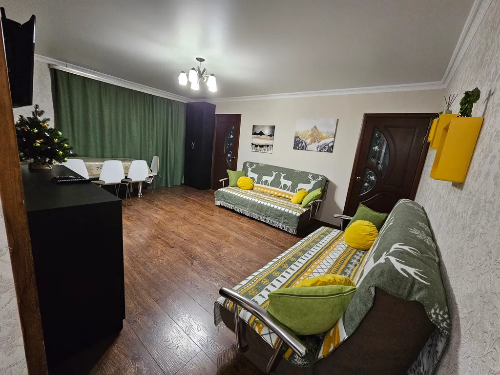 3-комнатная квартира с 2 спальнями в центре