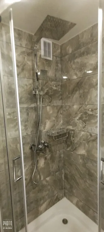 Уютная квартира в самом центре на набережной с видом на парк победы