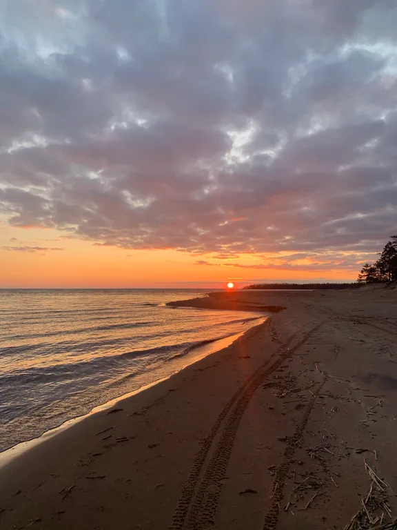 Коттедж Коттедж в Карелии с тремя спальнями — Нурмойла