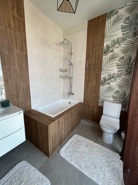 Уютный дом с шикарным видом на море и горы