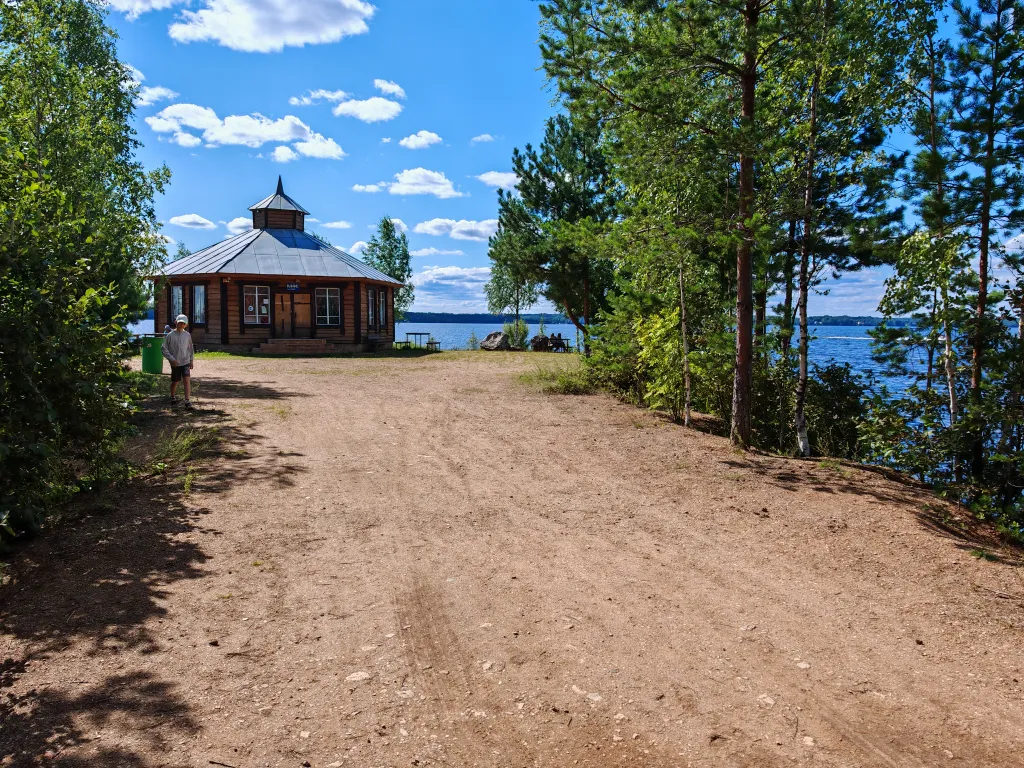 Коттедж Домик в лесу у озера Волго — Турбаза Чайка