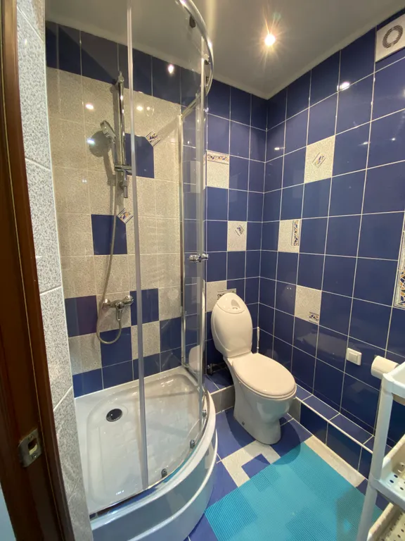 6-комнатный Дом