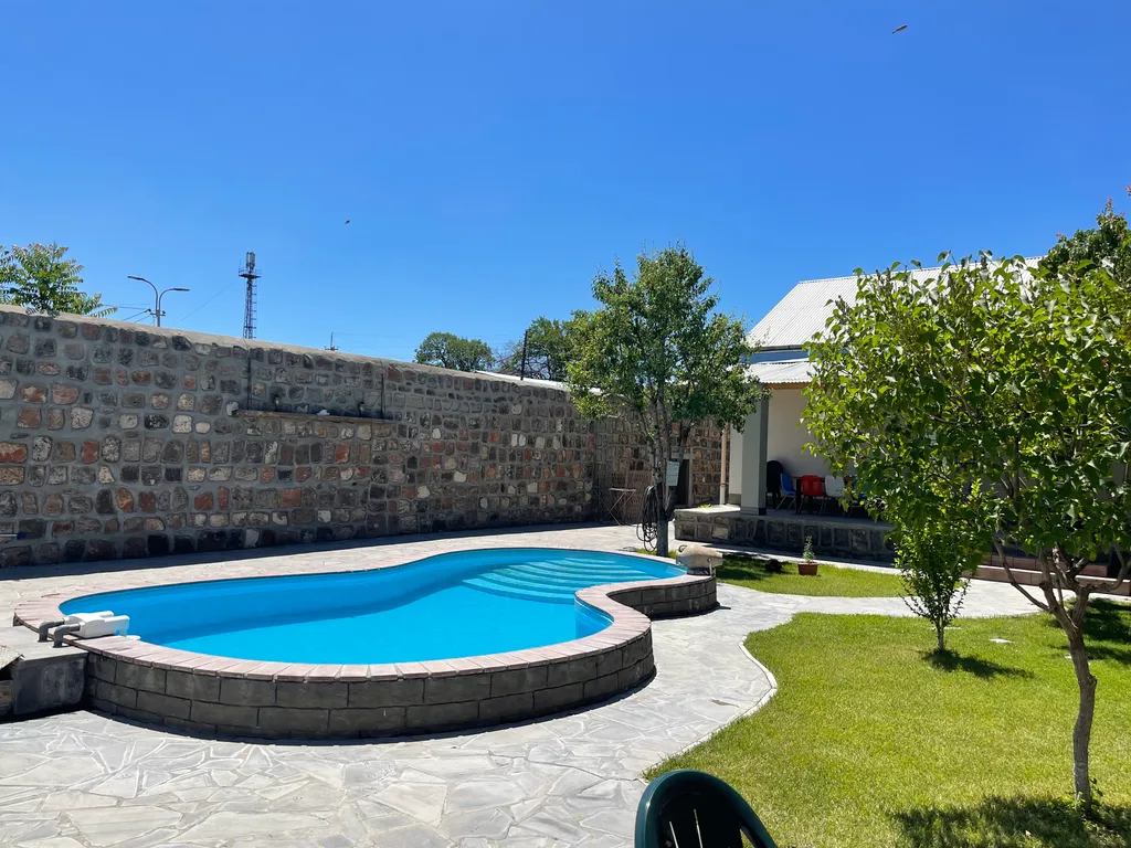 Шикарный дом в центре с бассейном