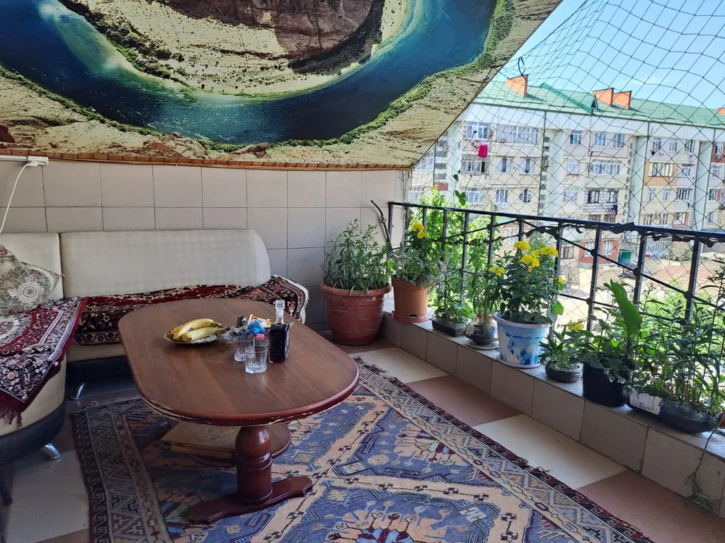 Квартира с верандой в центре города