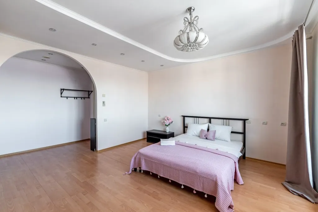 Квартира Апартаменты Чей Чемодан у Парка — аренда посуточно в Омск